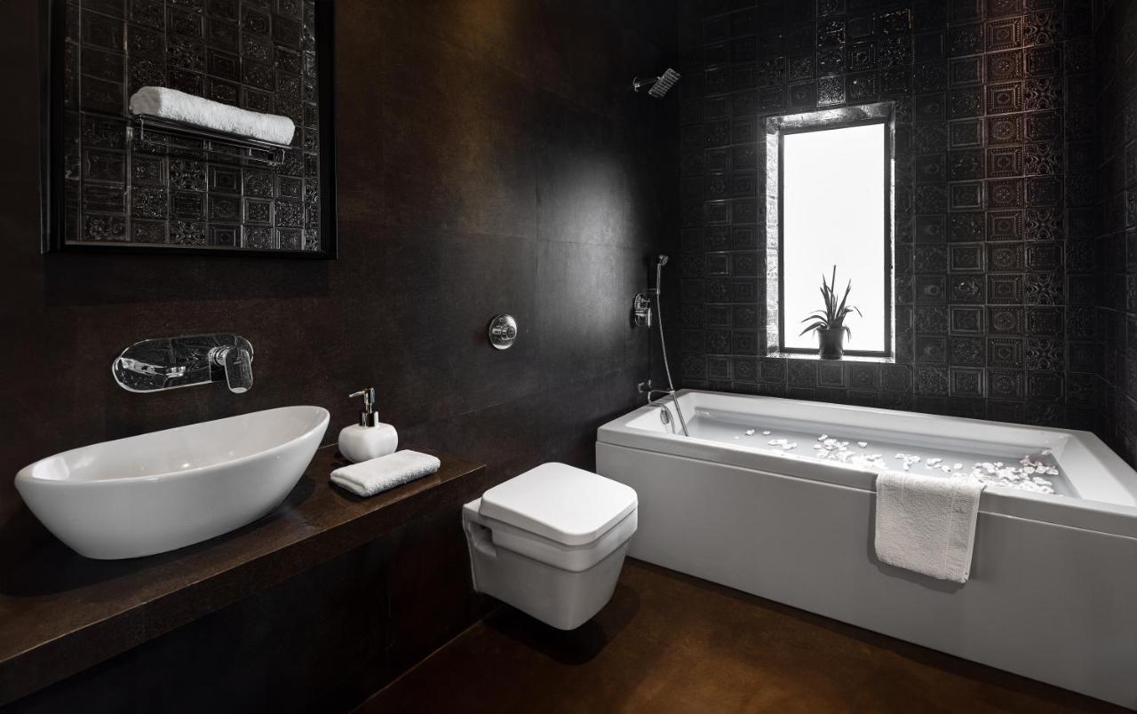Arnna Hotel - Goregaon Mumbai Ngoại thất bức ảnh