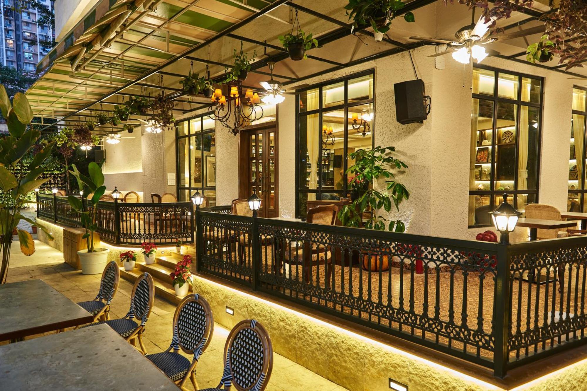 Arnna Hotel - Goregaon Mumbai Ngoại thất bức ảnh