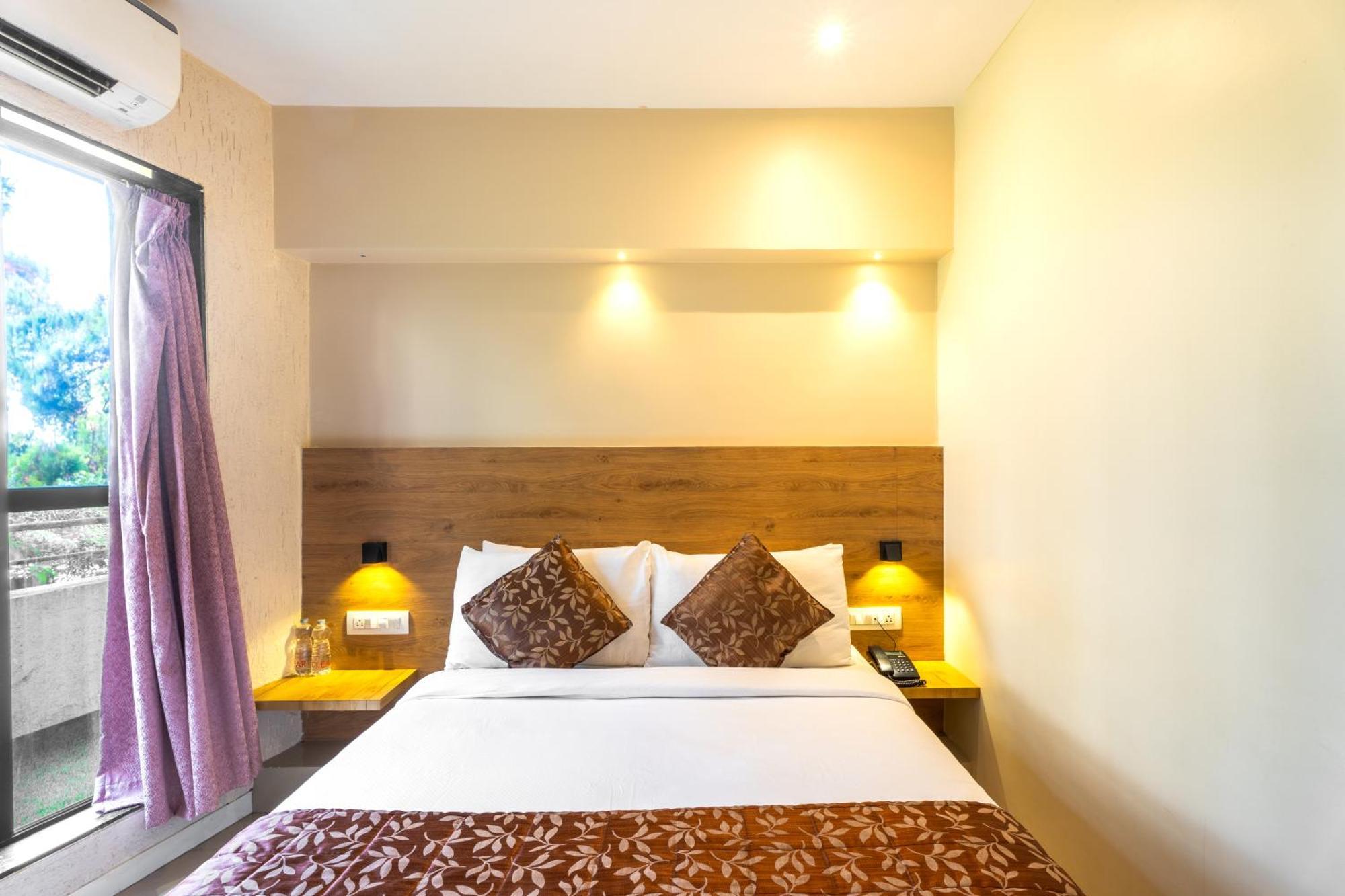 Arnna Hotel - Goregaon Mumbai Ngoại thất bức ảnh