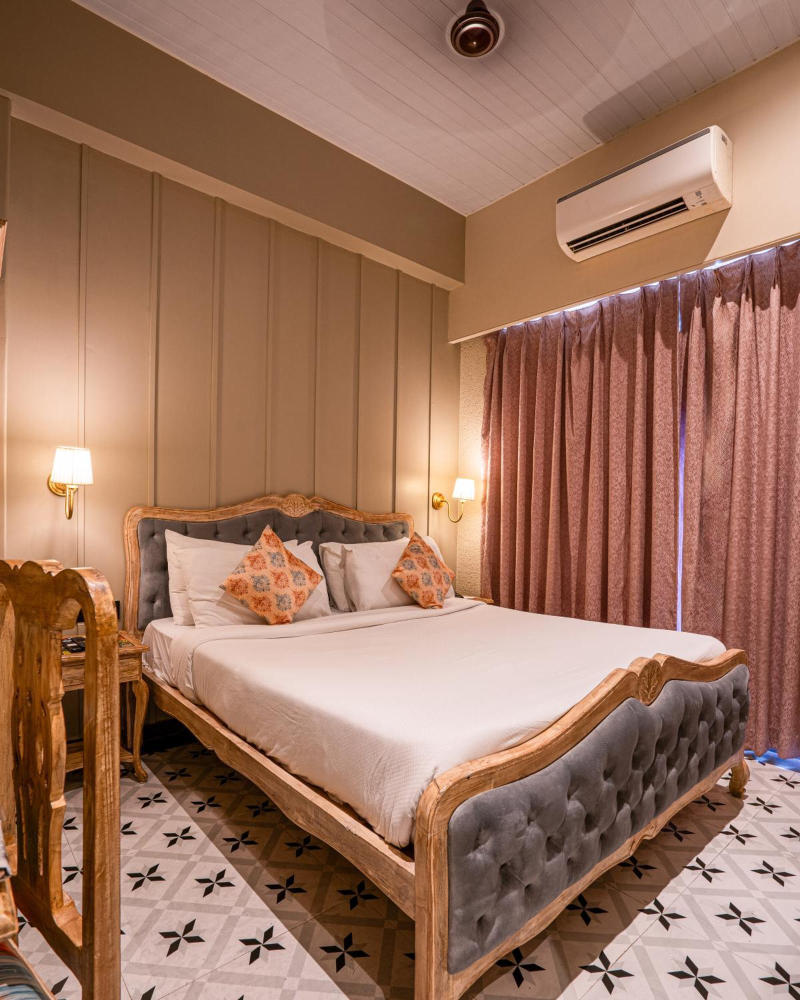 Arnna Hotel - Goregaon Mumbai Ngoại thất bức ảnh
